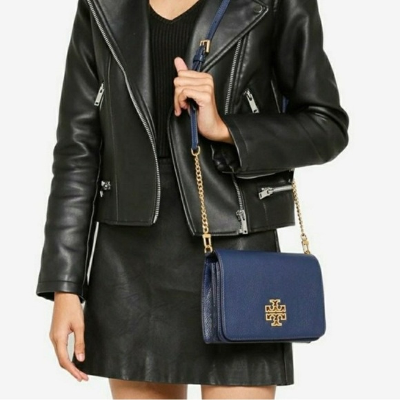 Tory Burch Handbags - Tory Burch Britten Combo Crossbody Purse
